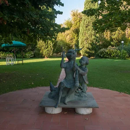 Villa Marinsky Pietrasanta , Lucca-2